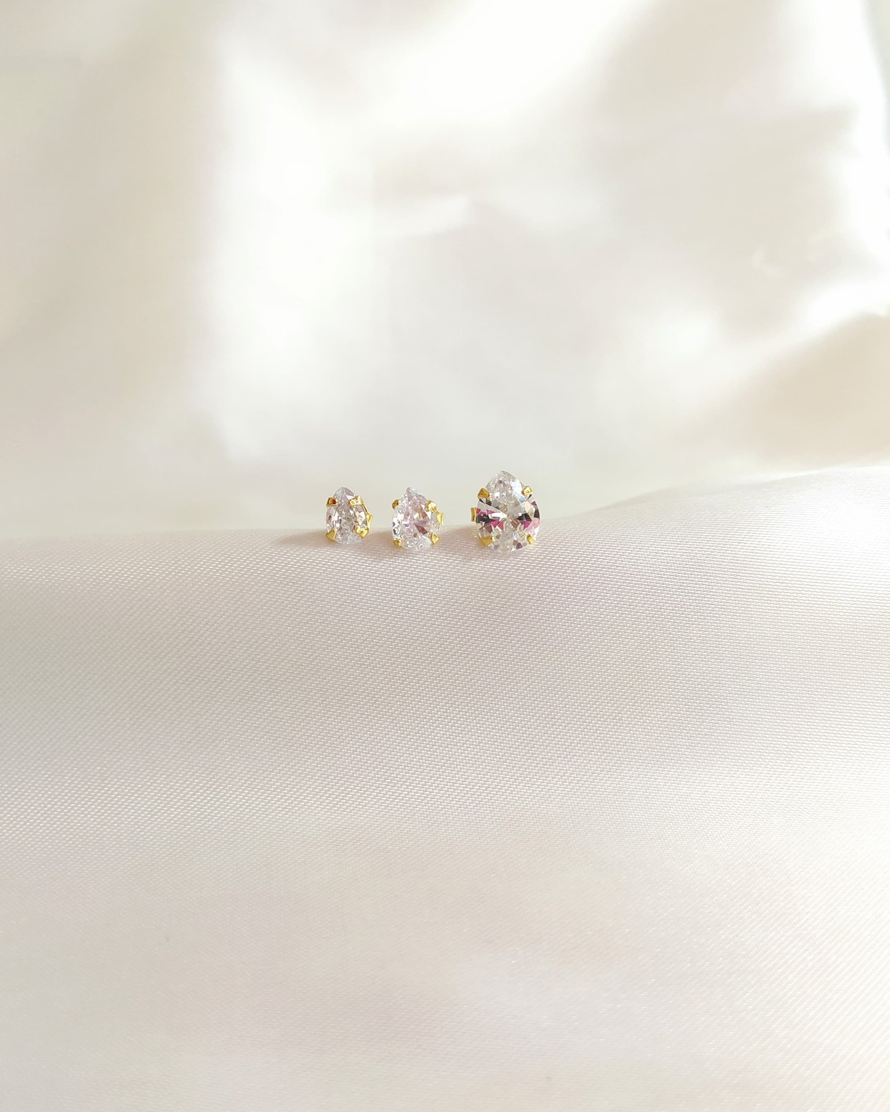 BRINCO ZIRCONIA GOTA 6MM 'COLEÇÃO BRILHAR'