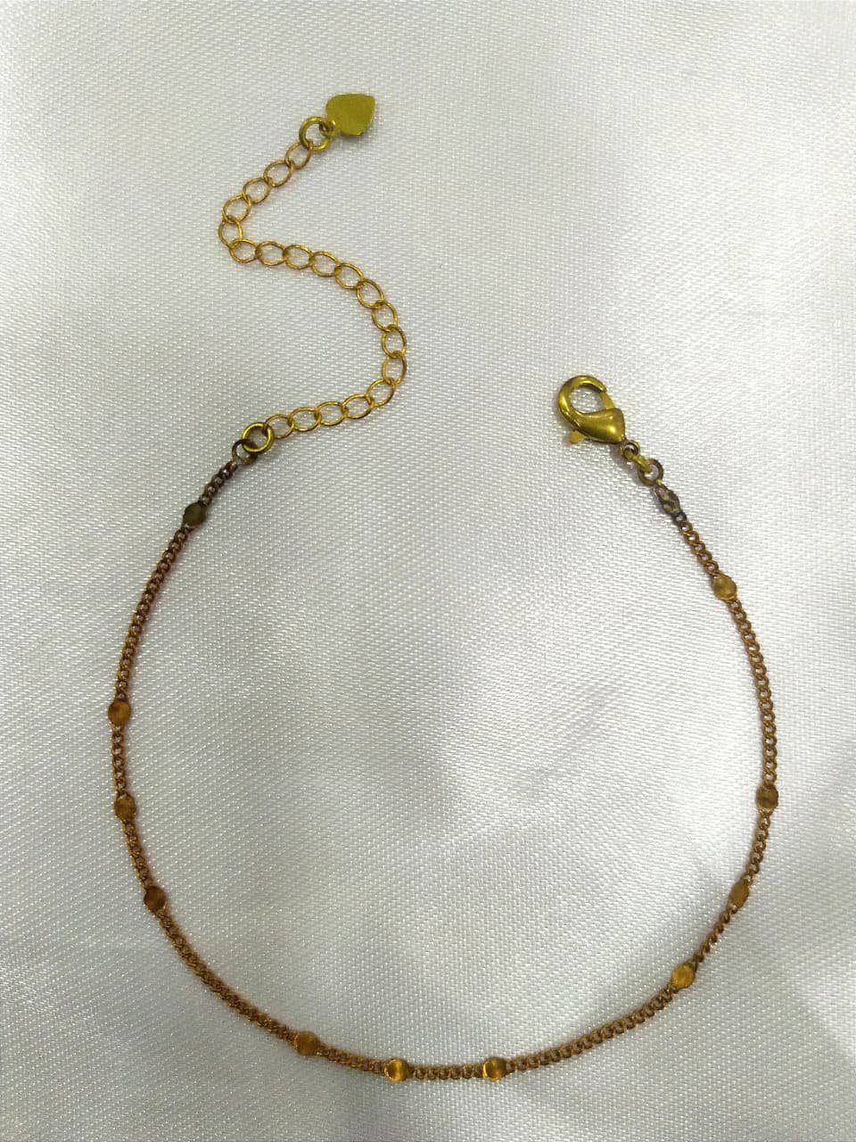 PULSEIRA CADEADINHO COM BOLINHA AMASSADA